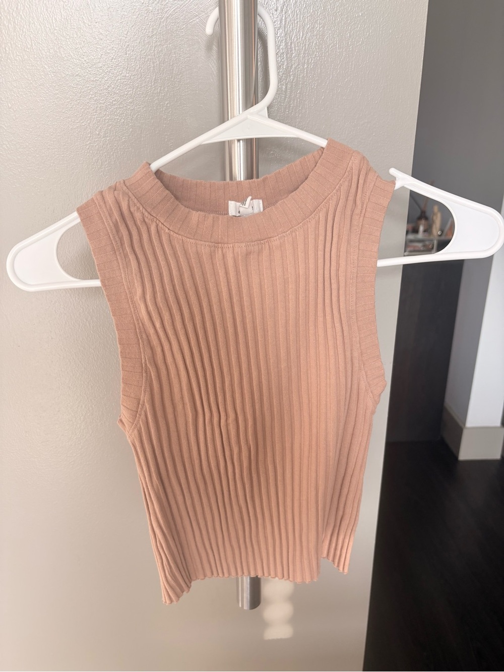 Sleeveless Cropped Tan/Blush Ribbed Tank Top
